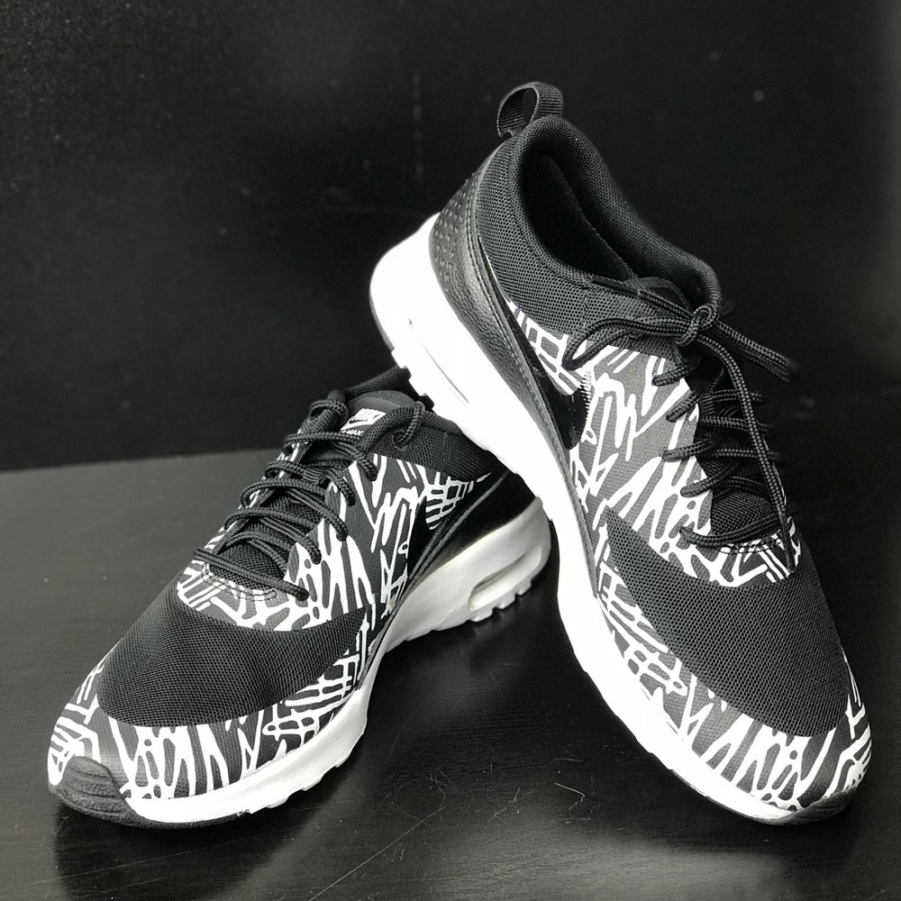 NWT Nike Air Max Thea Print Black/White WMNS - Picture 2 of 8